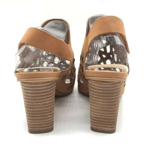 Vince Camuto Deverly Beige Cut Out Nubuck Leather Sandals - Picture 4 of 6